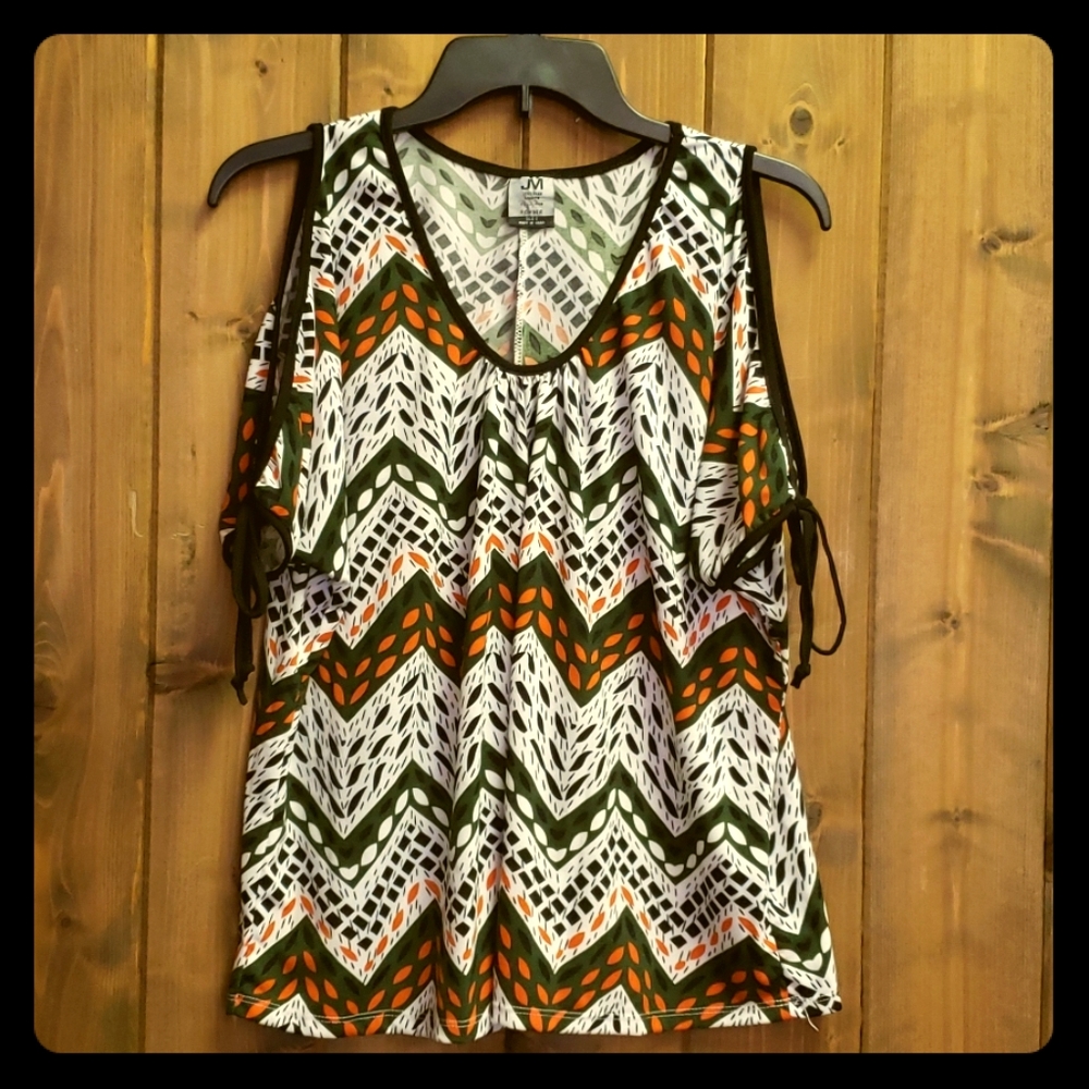 Jonathan Martin Collection top with cut out sleeve